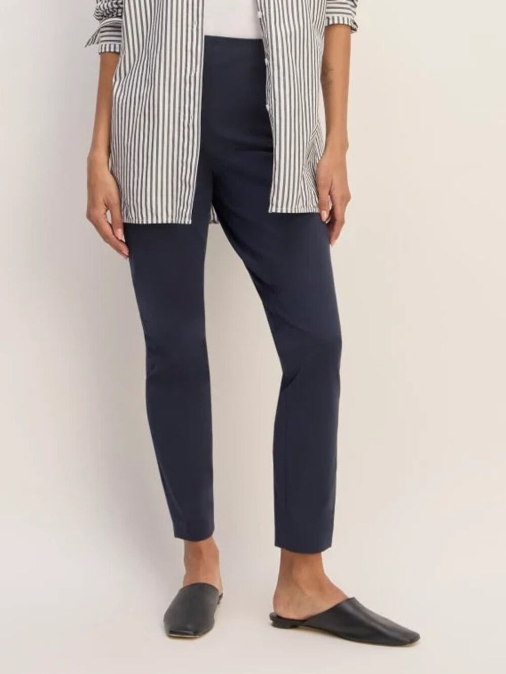 Everlane The Bi-Stretch Work Pant in navy Size 8 NWOT